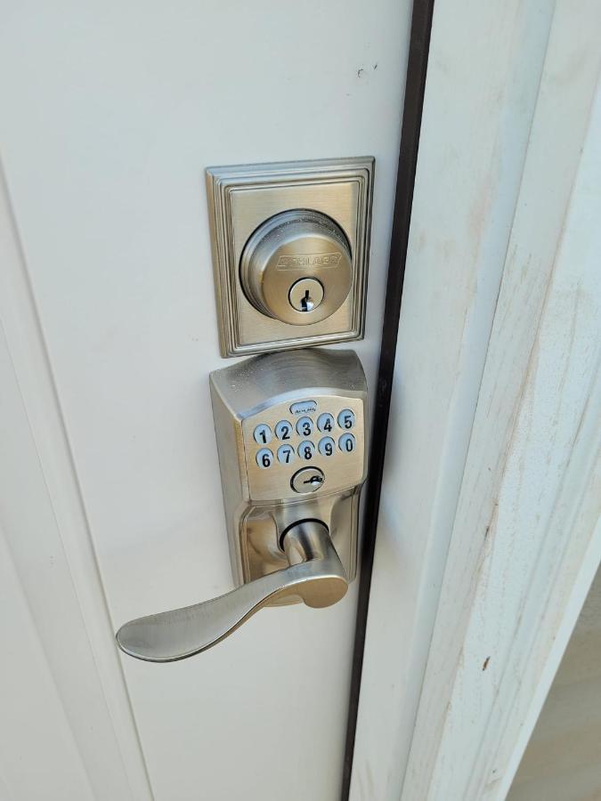 Great Little Guest Suite With Private Entry & Deck! Pet Friendly & 30 Mins To Nashville! Ashland City Экстерьер фото