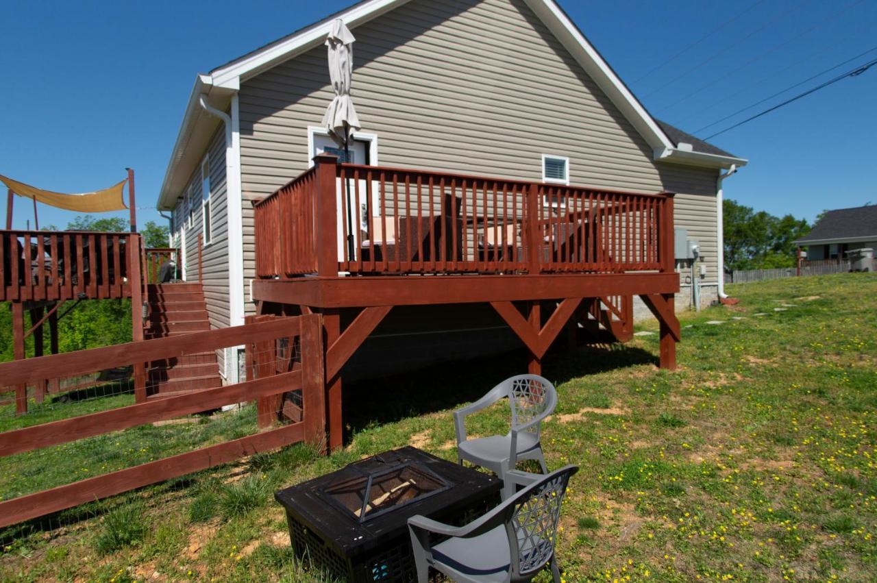 Great Little Guest Suite With Private Entry & Deck! Pet Friendly & 30 Mins To Nashville! Ashland City Экстерьер фото