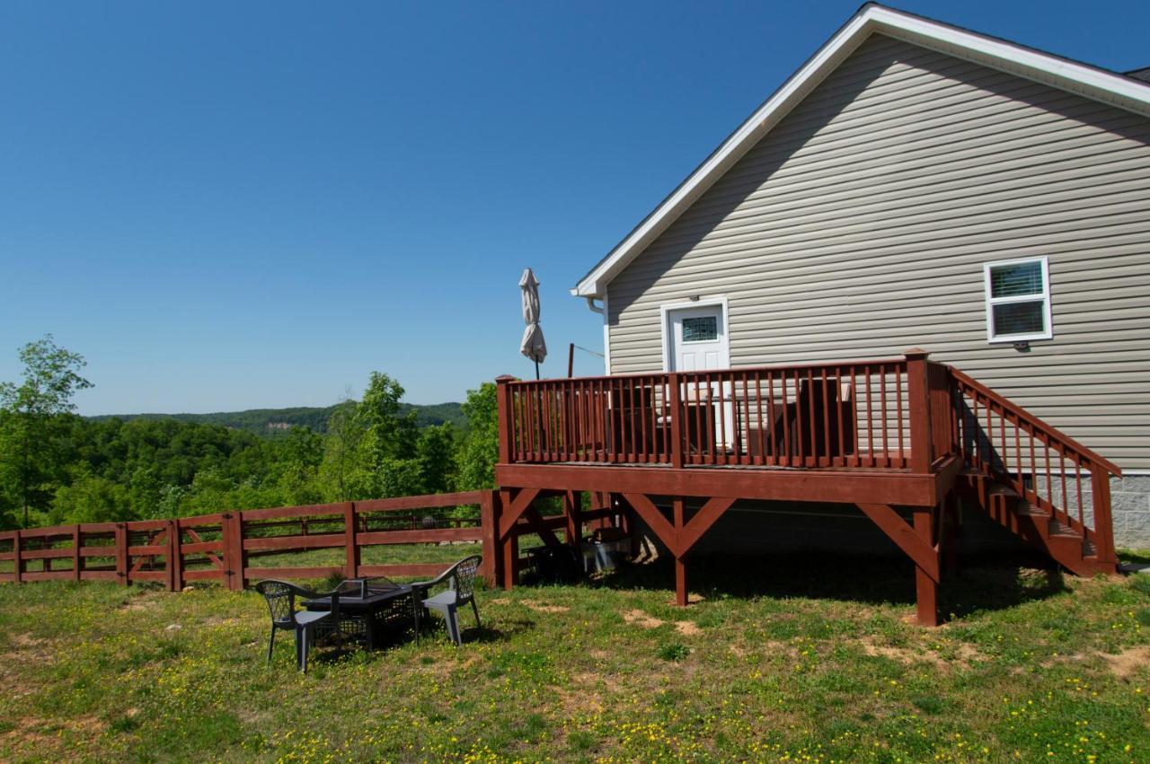 Great Little Guest Suite With Private Entry & Deck! Pet Friendly & 30 Mins To Nashville! Ashland City Экстерьер фото